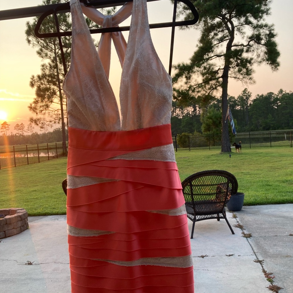 Bebe Pretty Baby Brennan Deep V Lace Dress - Picture 10 of 13